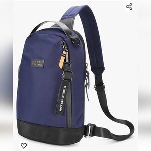 Sling crossbody usb bag